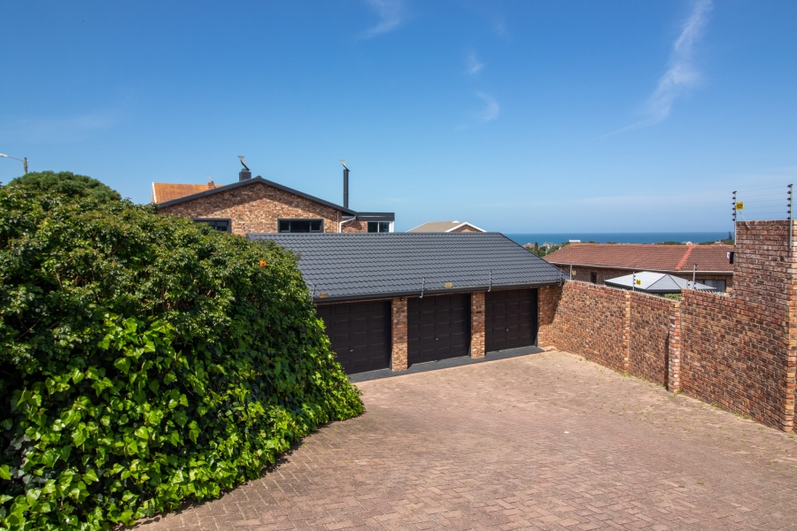 To Let 3 Bedroom Property for Rent in Forest Downs Eastern Cape